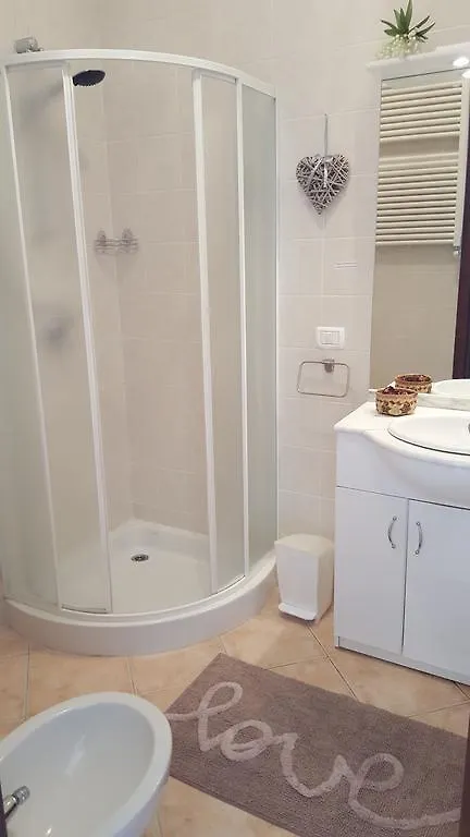 Home Suite Home Cavaion Veronese Apartment